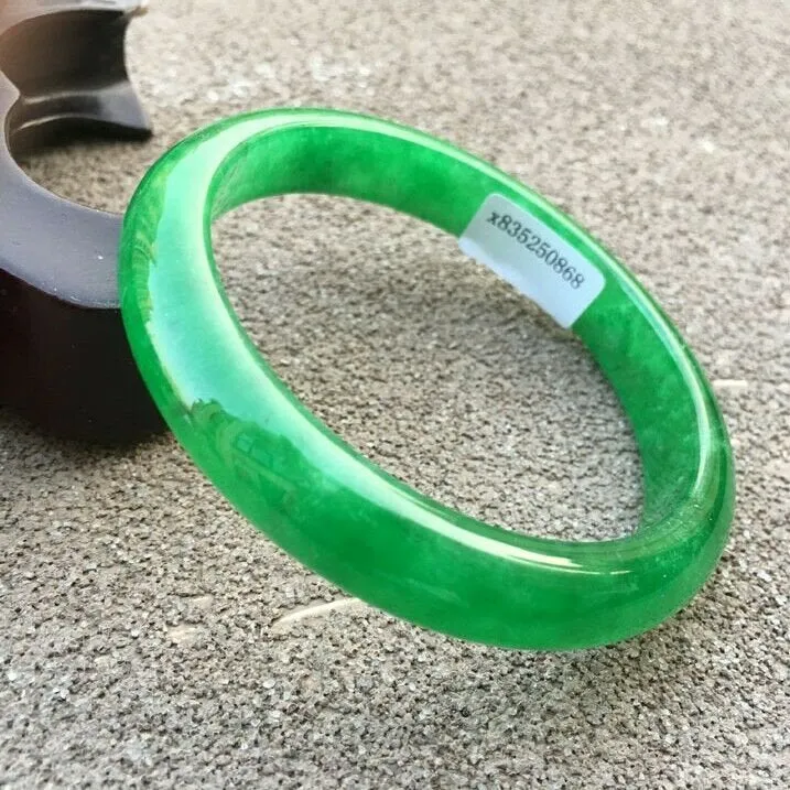 10% OFF- 57/58/59mm Certified Natural Green Jadeite Emerald A*Jade HandCarved Bangle x0868