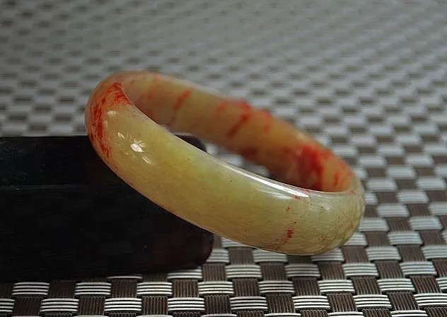 10% OFF- 57/58/59mm Certified Natural Red Xiu Emerald A*Jade HandCarved Bangle A555