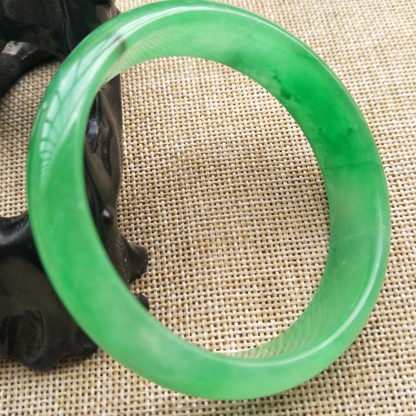 10% OFF- 58/59/60 mm Certified Natural Jadeite Emerald A*Jade HandCarved Bangle P112