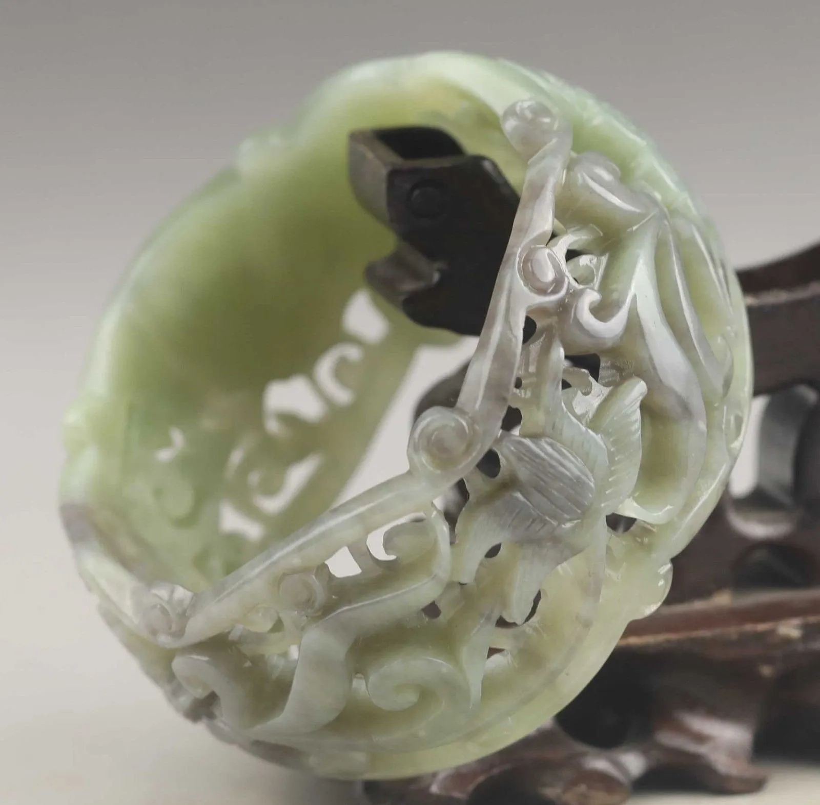 10% OFF- 60/61/62mm Certified Chinese Natural Light Green Hetian Emerald A*Jade HandCaved Flower Hollowed Out Bangle A1940