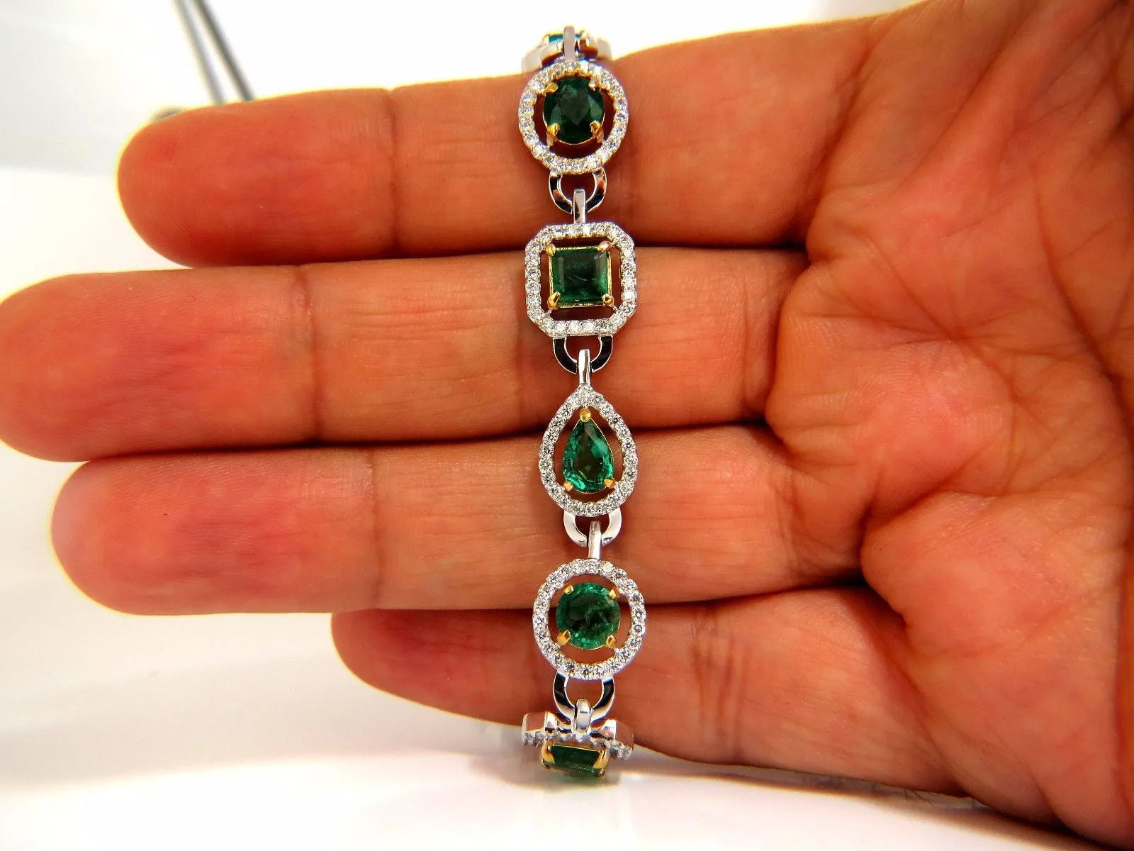 10.62ct natural emeralds diamond halo bracelet 14kt