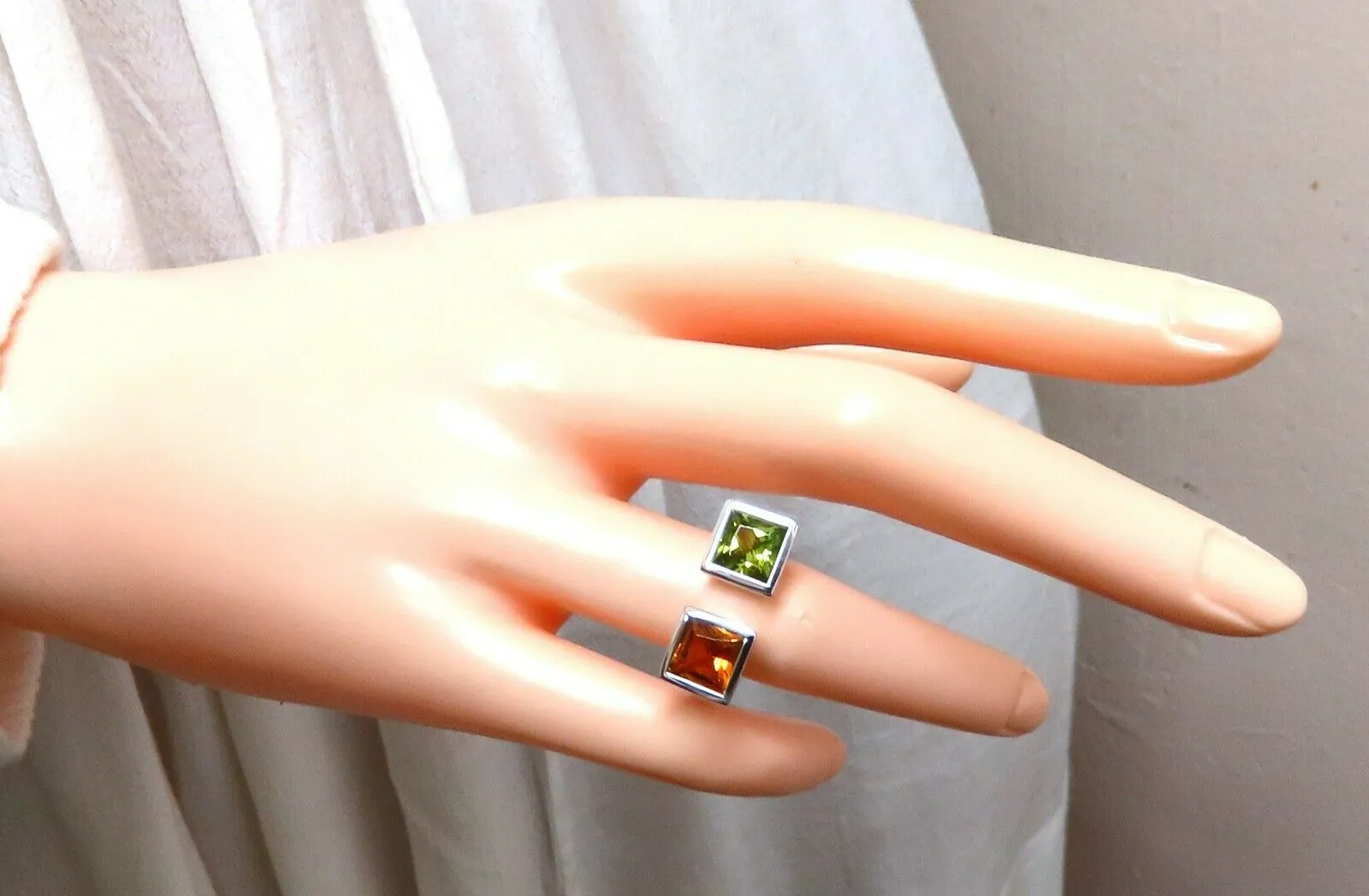 4.00ct natural citrine & peridot ring 18 Karat Mod Goth
