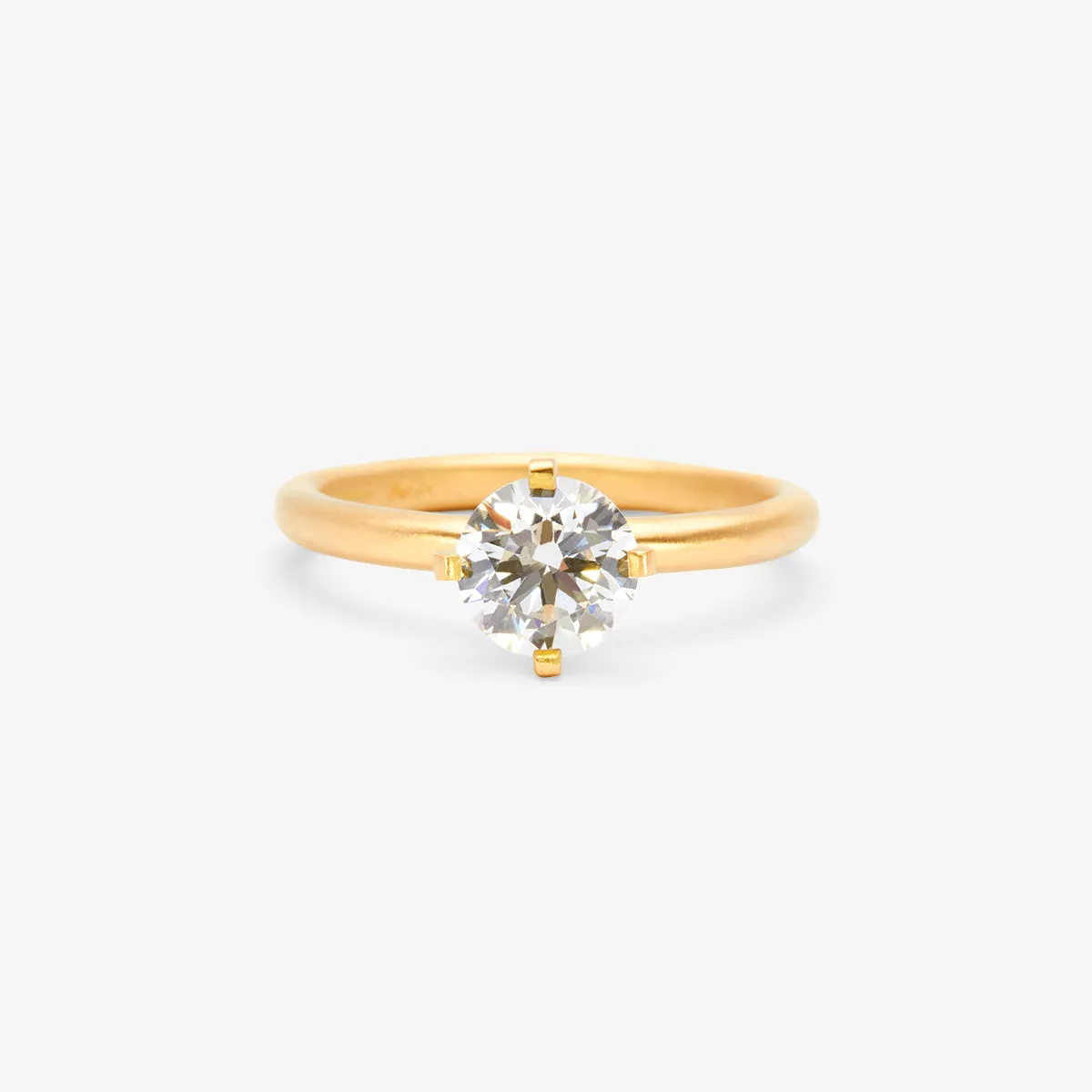6.3mm White Diamond Noble Ring | R11708W