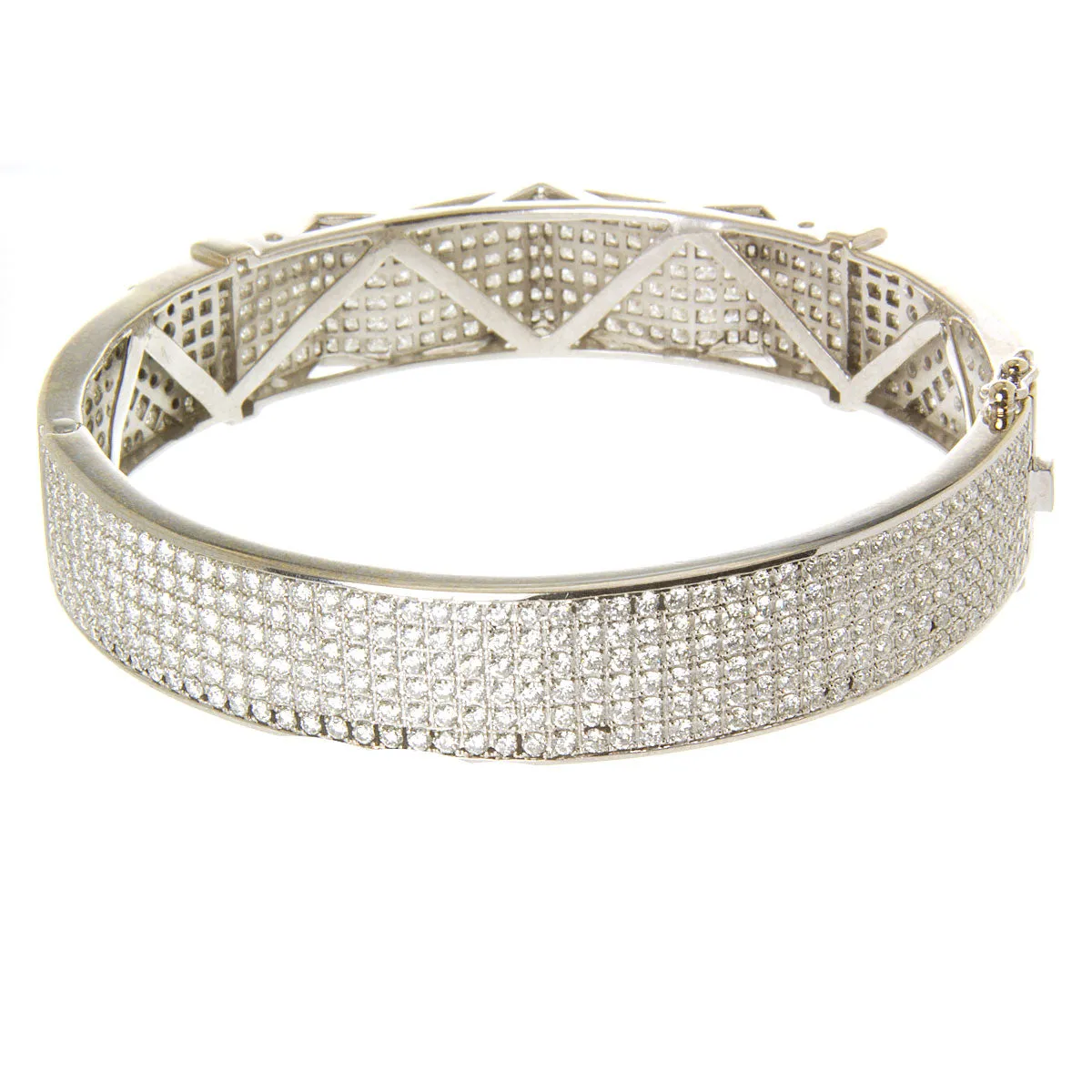 Bold 14.00 ct. Diamond Bangle Bracelet
