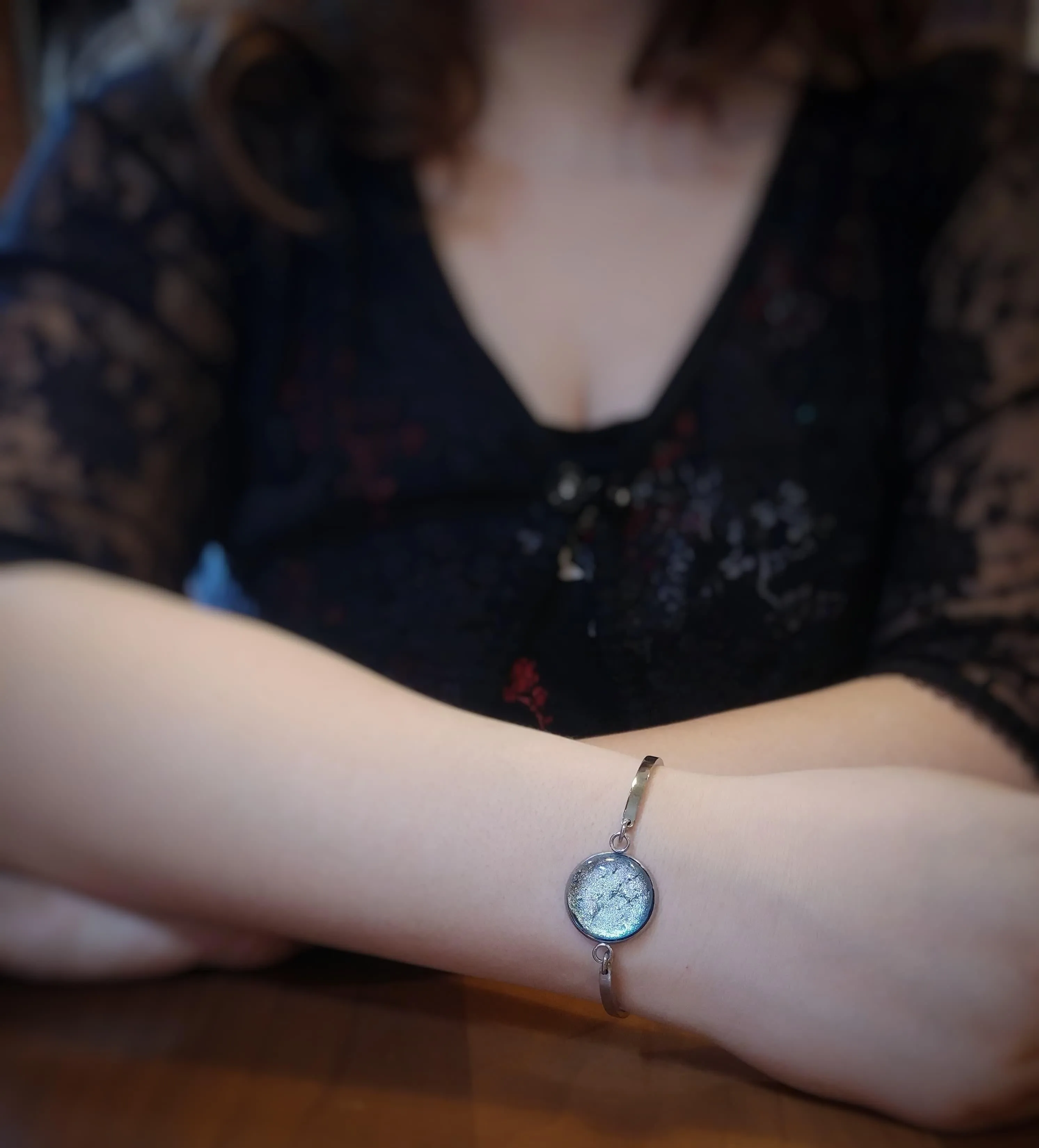 Bracelet d'acier inoxydable et verre fusion transparent rose pâle