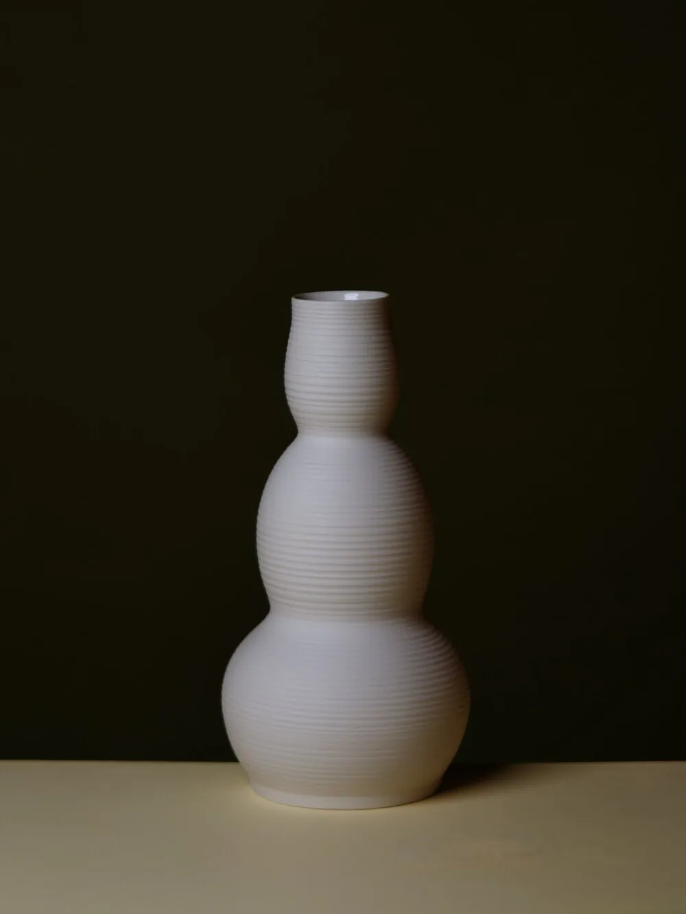 COLD MOUNTAIN GOURD VASE BISQUE
