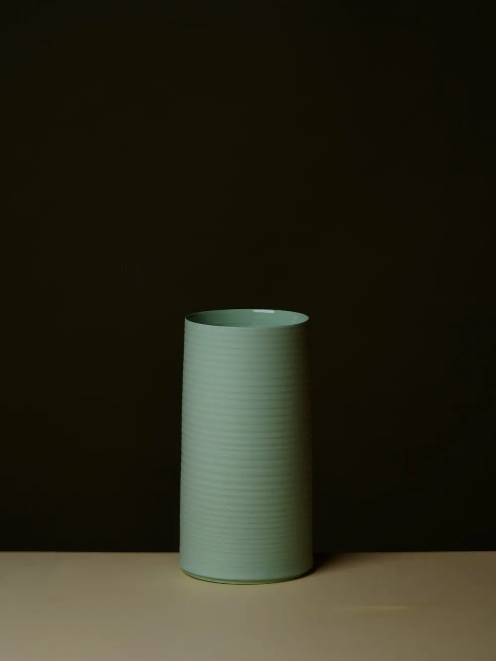 COLD MOUNTAIN VASE BISQUE