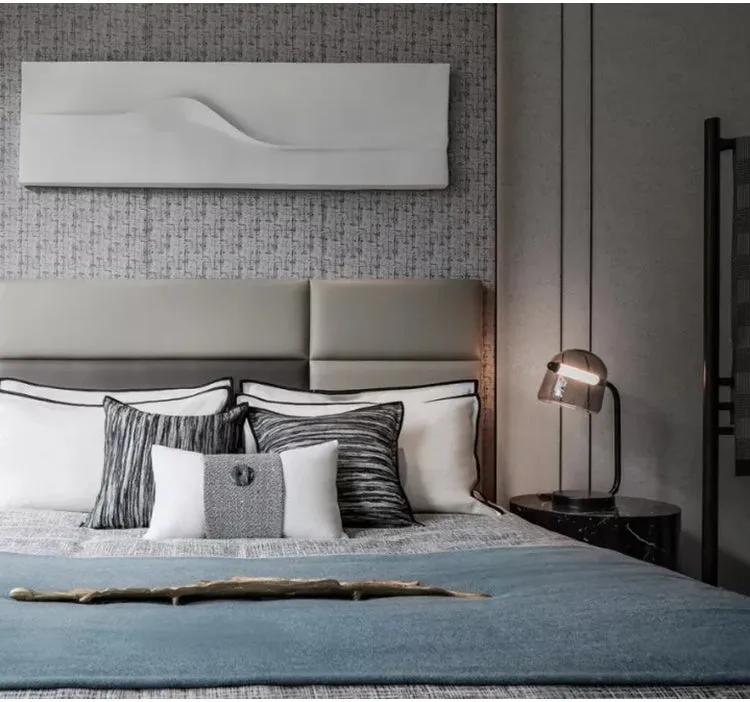 Mona LED Table Lamp