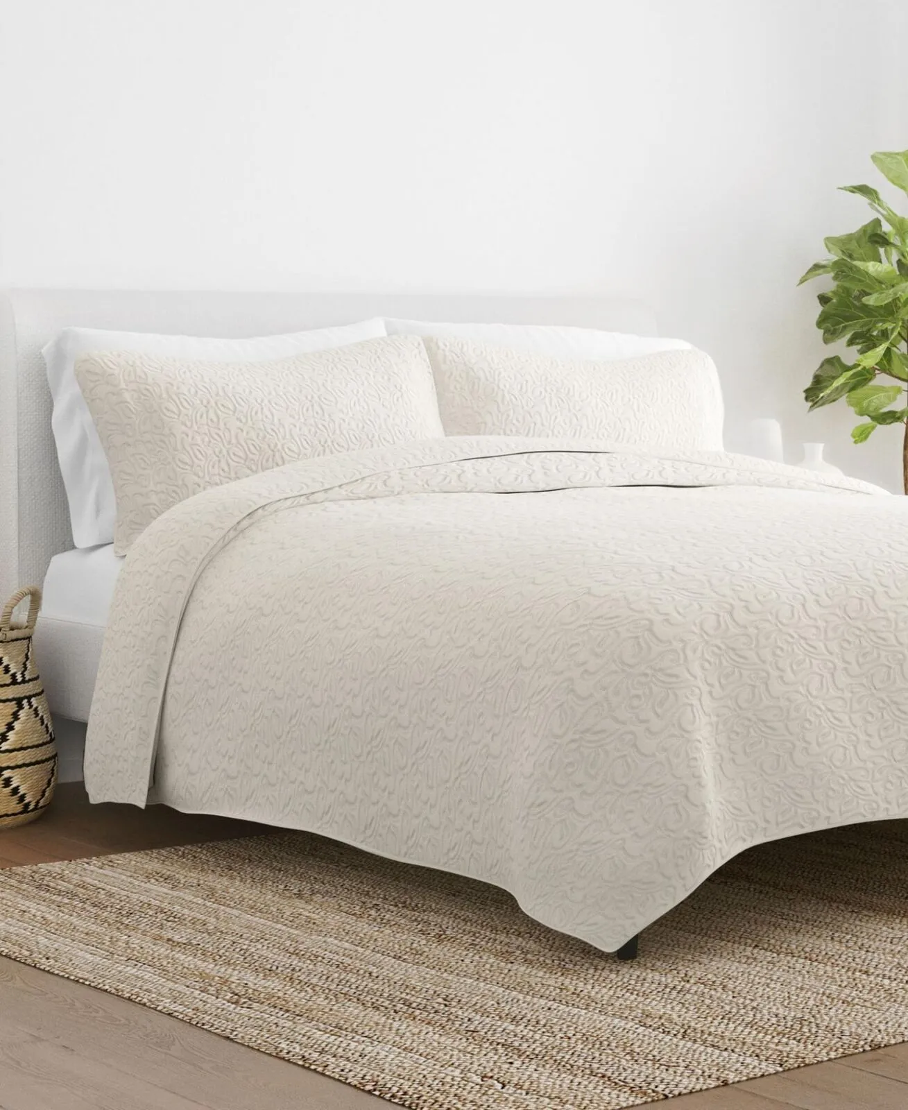 Noble Linens Home 3 Piece Floral Stitch Quilt Set Natural Off White Full / Queen