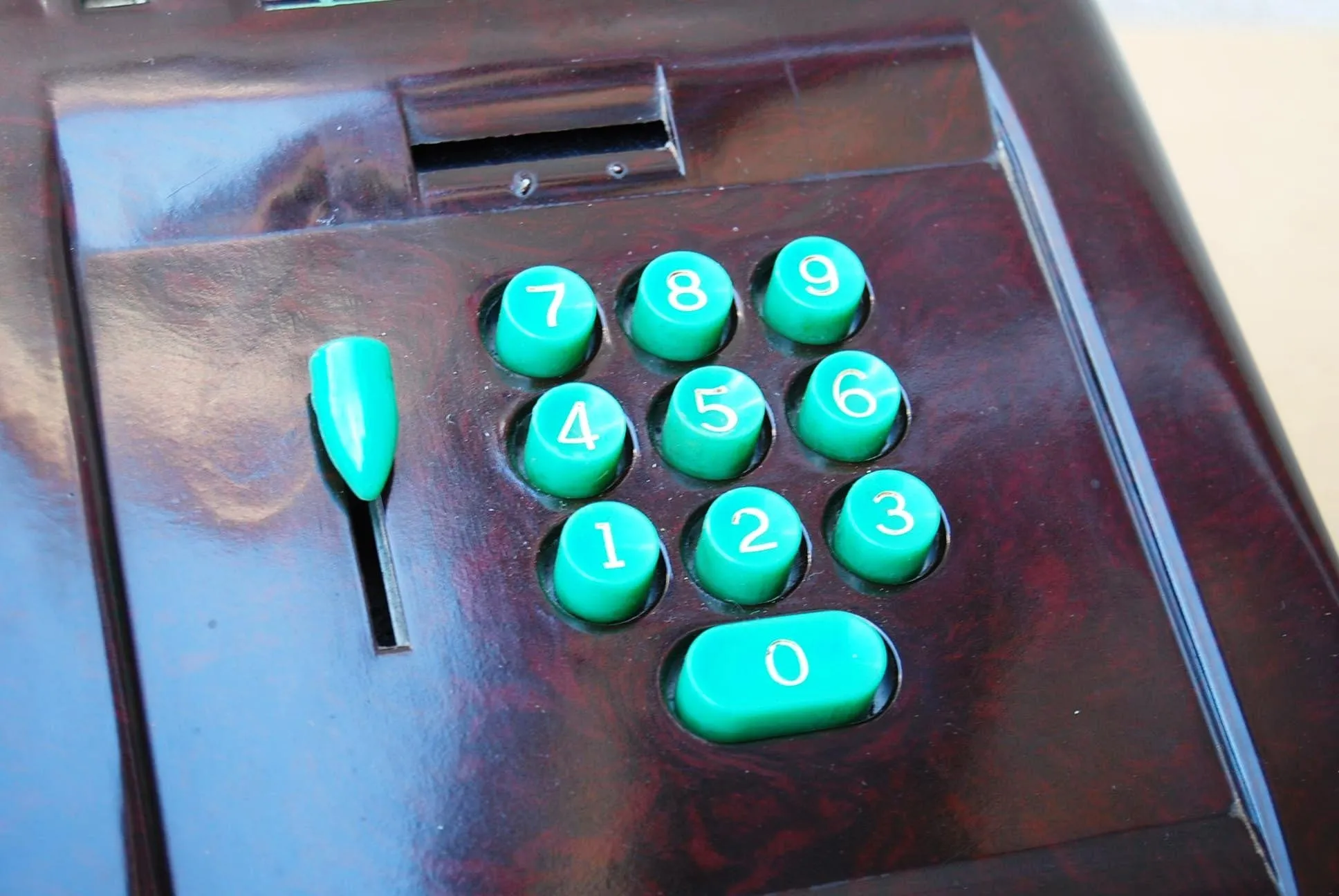 Victor Adding Machine 10 key Deco Brown Bakelite