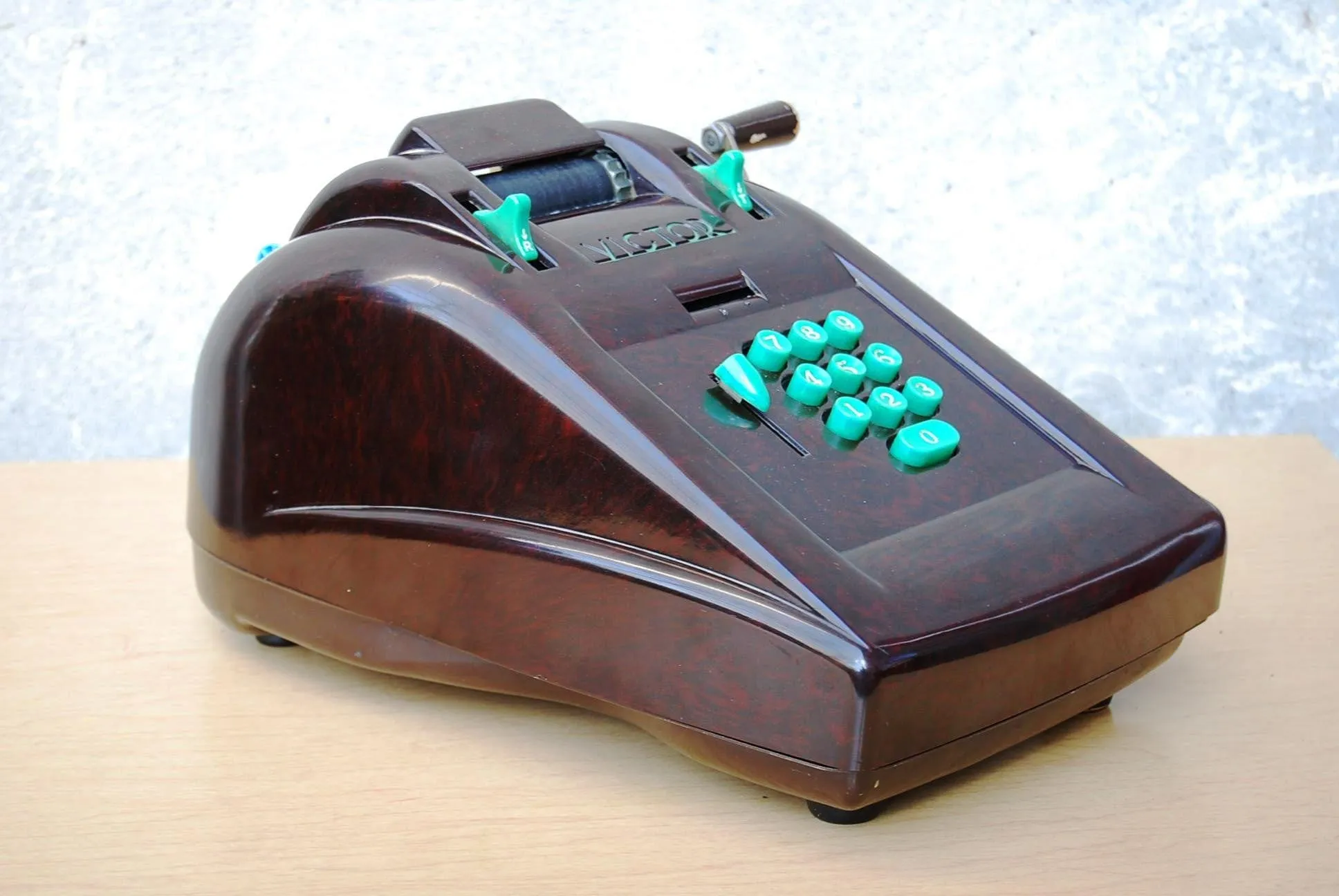 Victor Adding Machine 10 key Deco Brown Bakelite